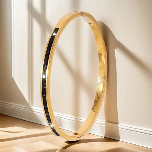 Advanced antique style titanium steel bracelet