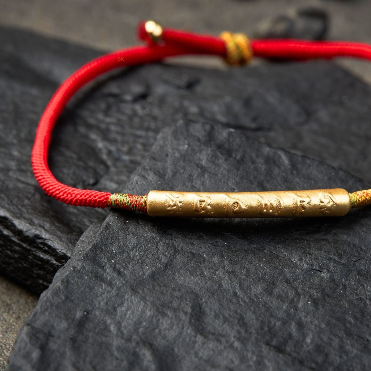 Buddha & Karma Tibetan Red String Bracelet - Buddhist Lucky Charm